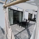 4 Pory Roku Apartment *